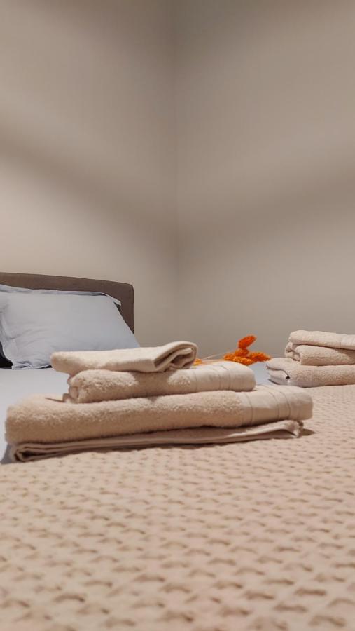 Onar Beachfront Residence, Loutraki エクステリア 写真